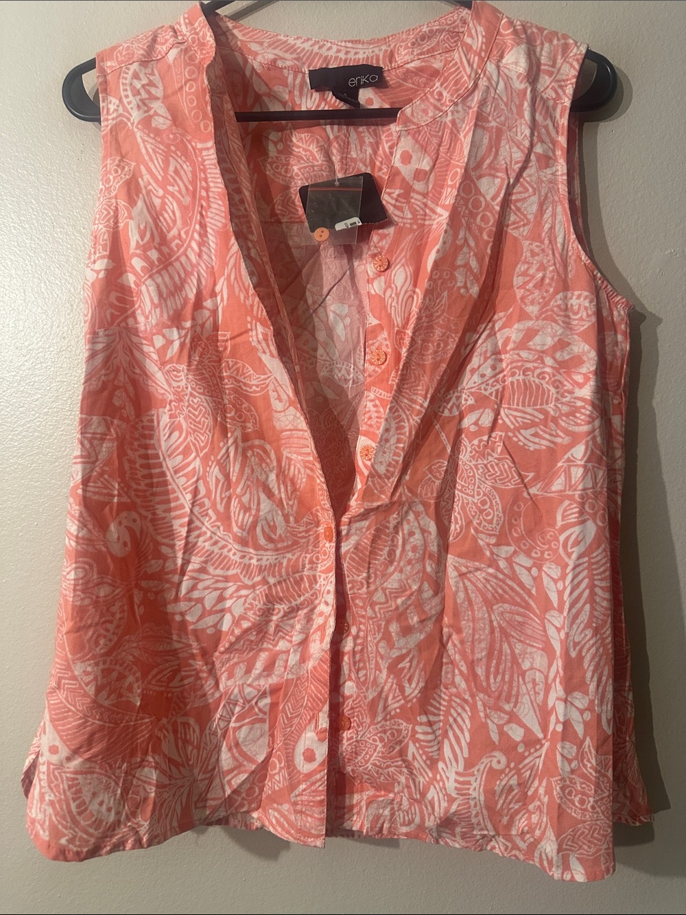 NWT Erica Coral & White Sleeveless Button-Front Top Sz S